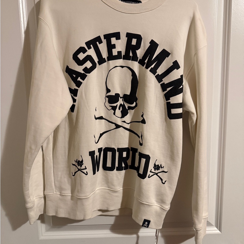 Mastermind World white sweatshirt